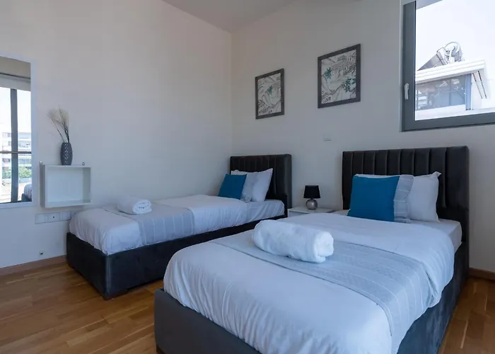 Διαμέρισμα Jay's Penthouse 2-br W/ Terrace In Λάρνακα