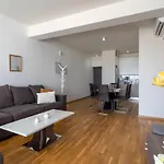 Jay's Penthouse 2-br W/ Terrace In Daire Larnaca