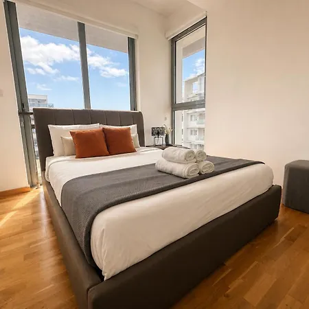 Jay's Penthouse 2-br & Rooftop Terrace In Lejlighed Larnaca