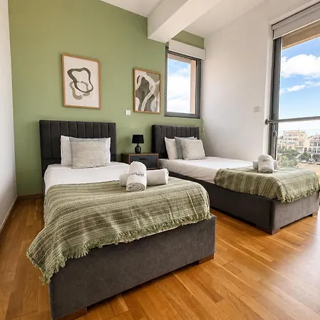 Jay's Penthouse 2-br & Rooftop Terrace In * Larnaca