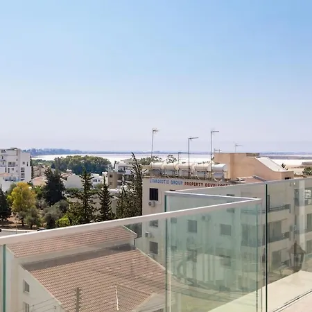 Jay's Penthouse 2-br & Rooftop Terrace In Lejlighed Larnaca