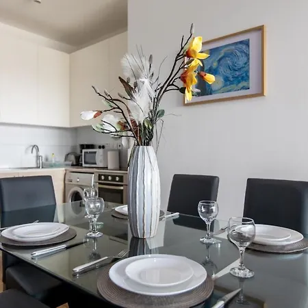 Lejlighed Jay's Penthouse 2-br & Rooftop Terrace In Larnaca
