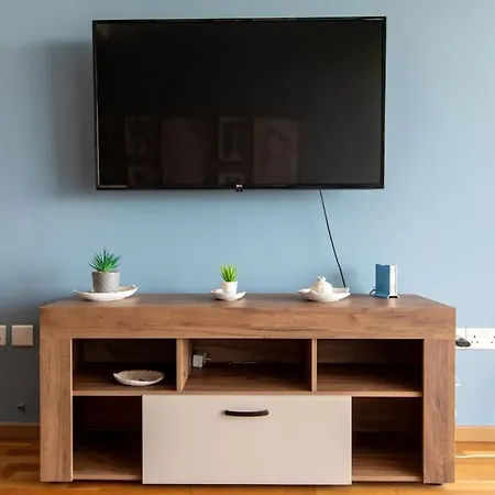 Jay's Penthouse 2-br & Rooftop Terrace In Larnaca