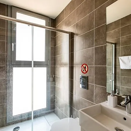 Jay's Penthouse 2-br & Rooftop Terrace In Lejlighed Larnaca