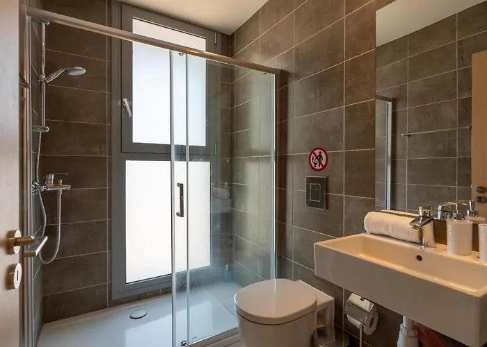 Jay's Penthouse 2-br W/ Terrace In Appartamento